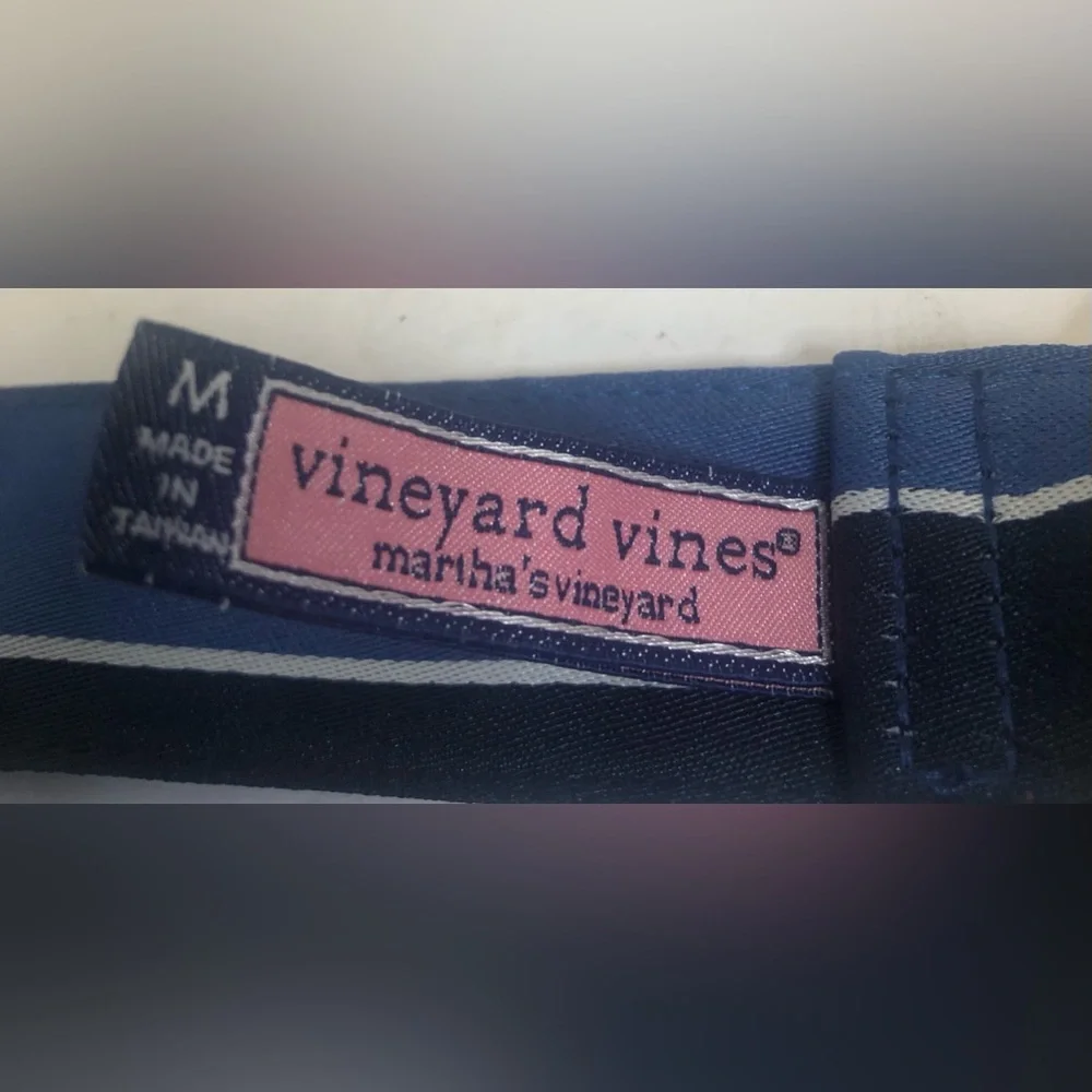Vineyard Vines kids belt